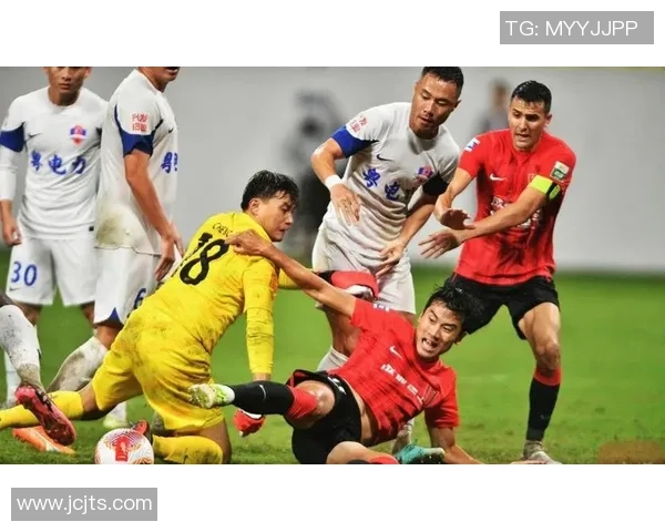 今日焦点战:足球八卦对决即将揭开序幕,球迷热议不容错过 今日焦点战:足球八卦对决即将揭开序幕,球迷热议不容错过